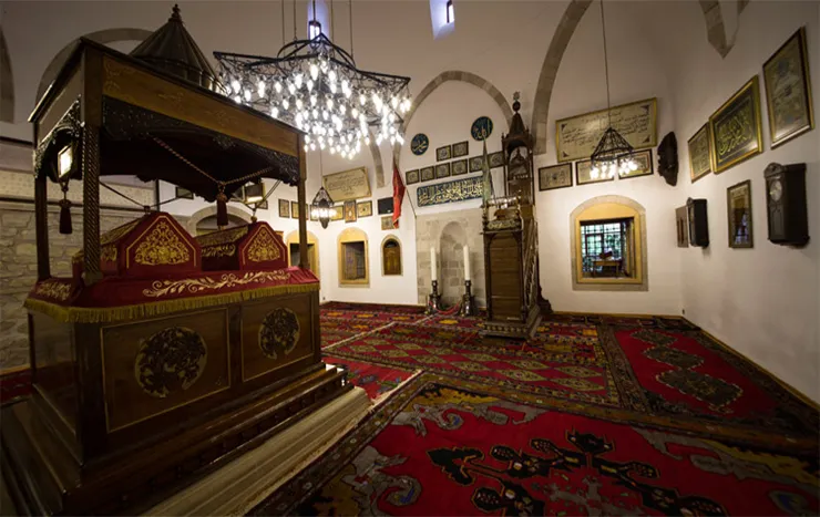 Somuncu Baba Türbesi