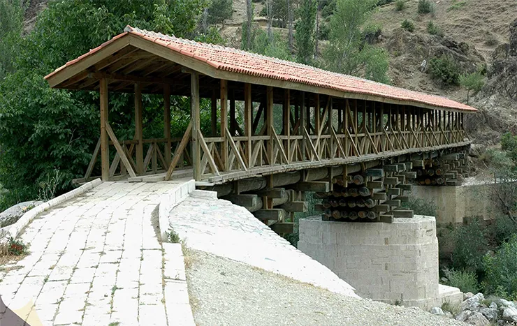 Bayramören Tarihi Ahşap Köprü