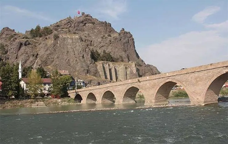 Kandiber Kalesi