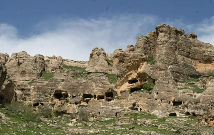 Hasuni Mağaraları