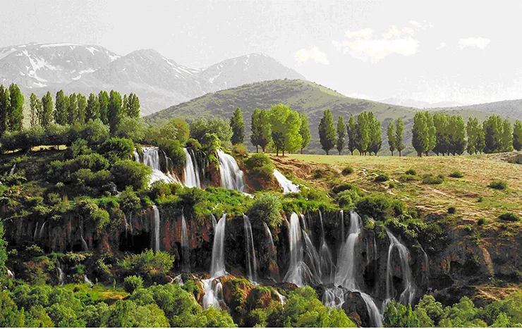 Girlevik Şelalesi