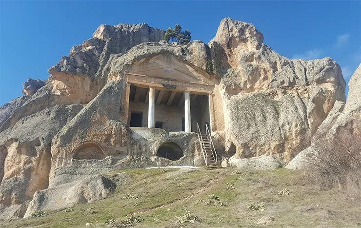 Gerdekkaya Mezar Anıtı