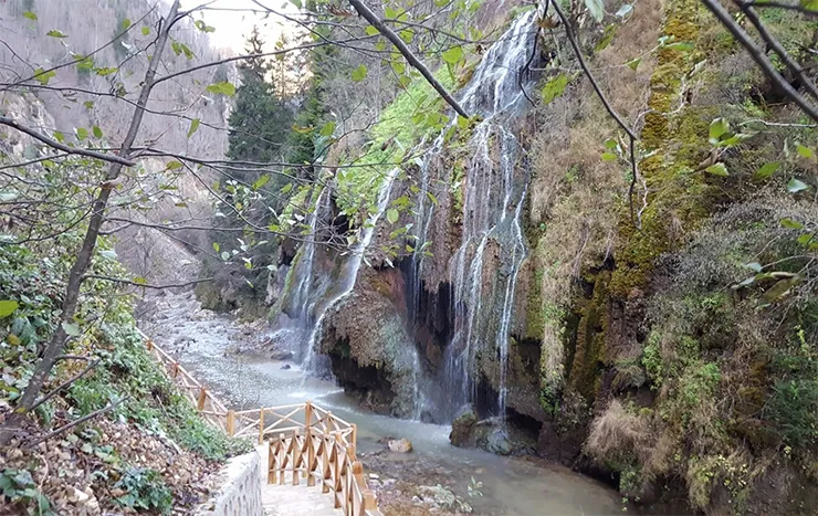 Kuzalan Şelalesi