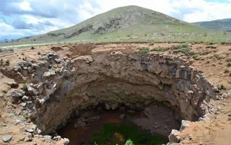 Gök Taşı (Meteor) Çukuru