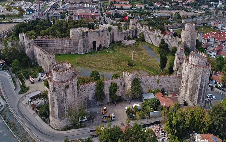 Yedikule Hisarı ve Zindanları