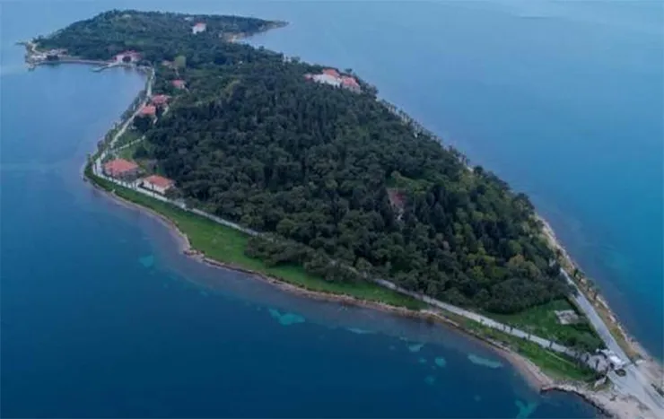 Karantina Adası