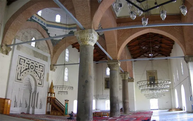 Selçuk İsa Bey Camii