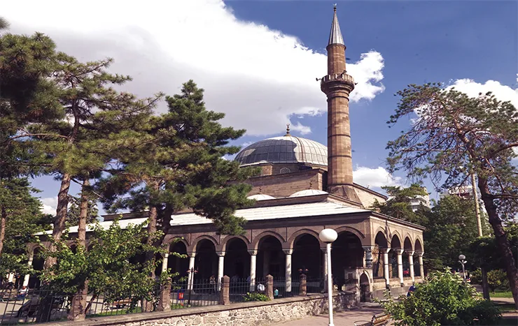 Kurşunlu Camii