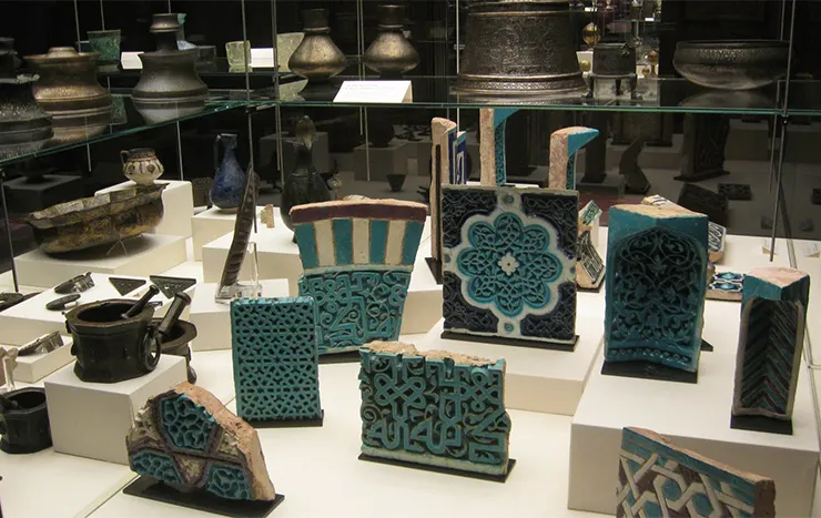 Karatay Medresesi Çini Eserleri Müzesi