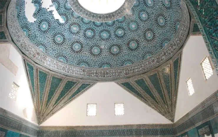 Karatay Medresesi Çini Eserleri Müzesi