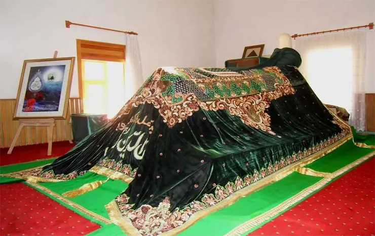 Şems Tebriz-i Türbesi