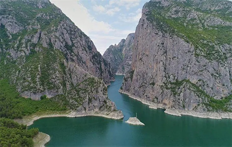 Vezirköprü Şahinkaya Kanyonu