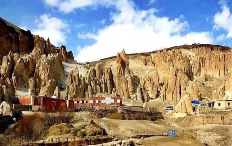 Vanadokya (Van Peri Bacaları)