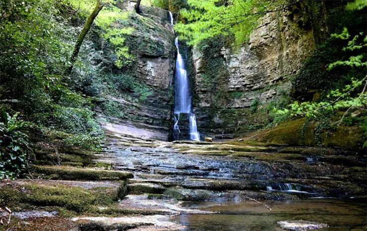 Harmankaya Şelalesi