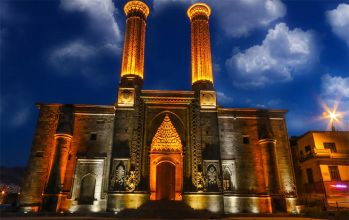 Erzurum Çifte Minareli Medrese (Hatuniye medresesi)