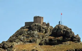 Şebinkarahisar Kalesi