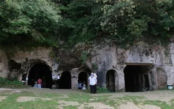 Kıyıköy Ayanikola Manastırı