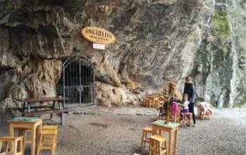 İncirliin Mağarası